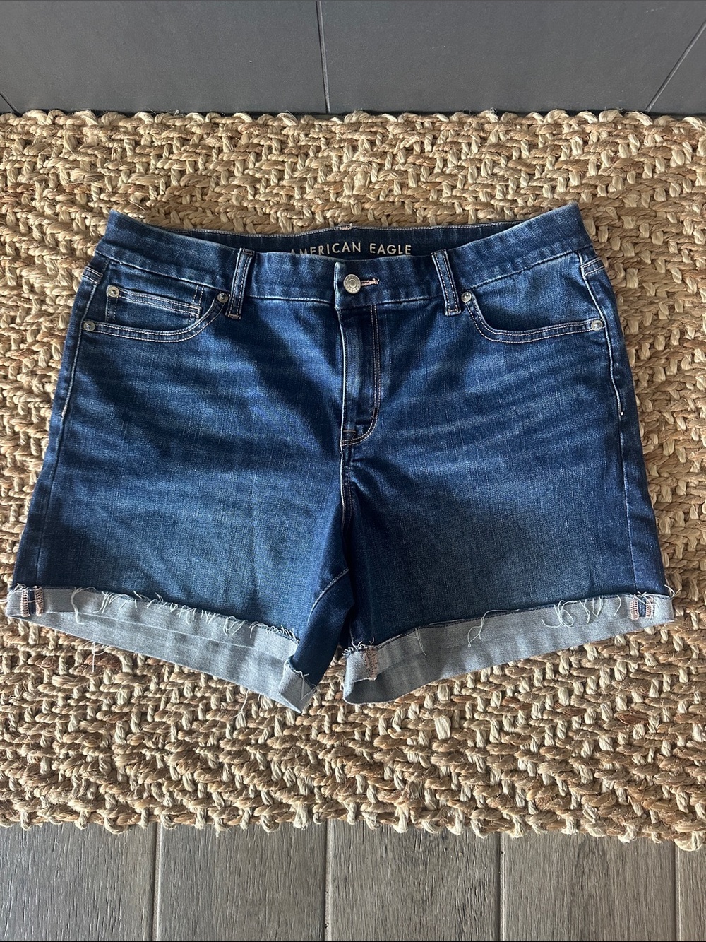 American Eagle shorts curvy midi size 16
